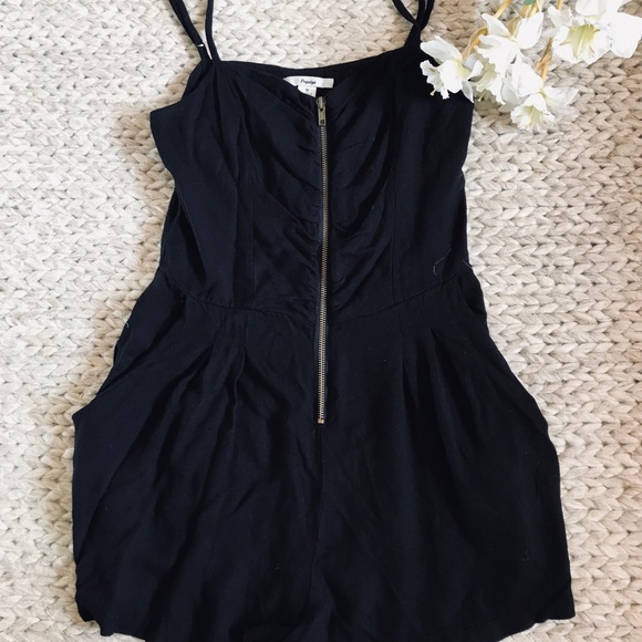 Papaya romper 🌼 - Picture 2 of 6